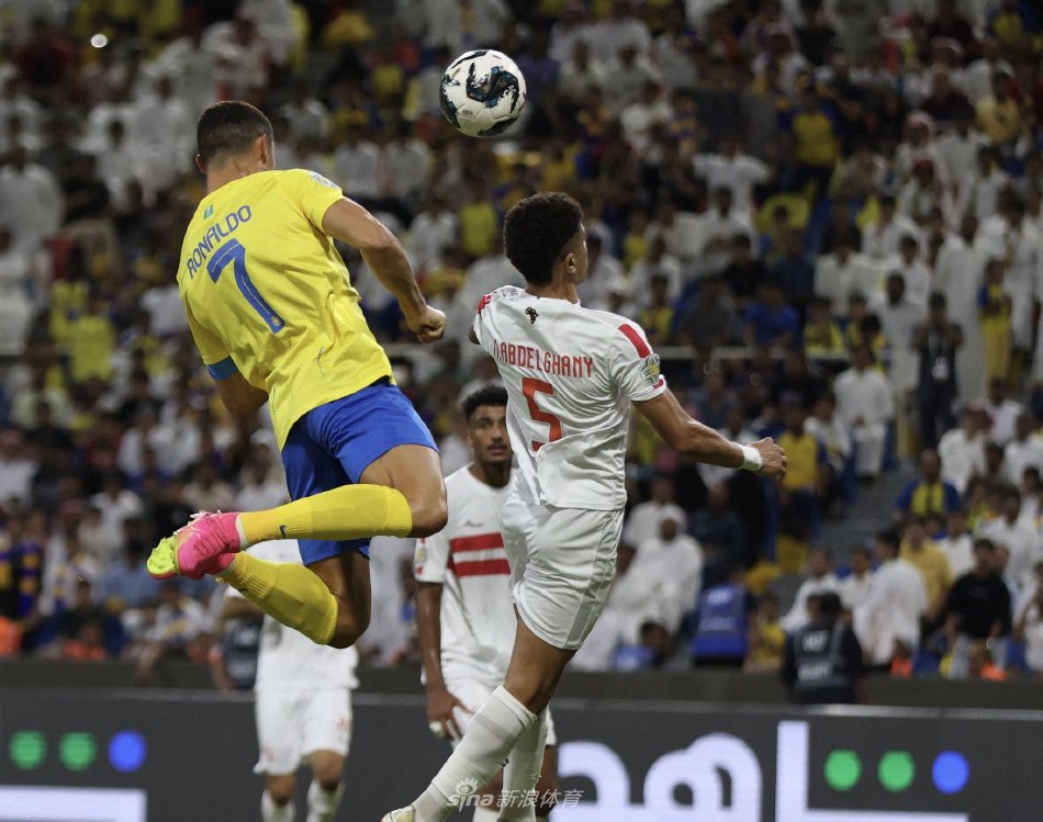 轻的进攻球 轻的进攻球