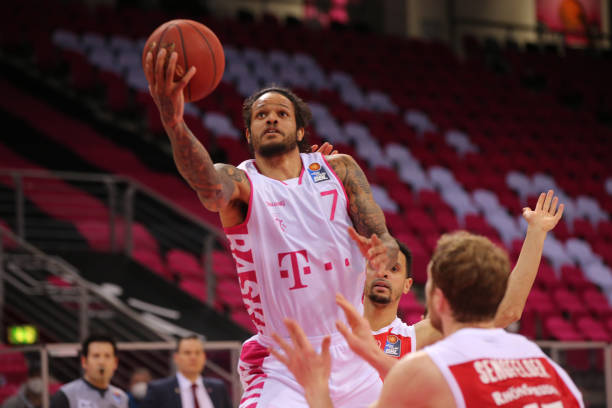 为球队奠定 为球队奠定