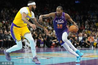 硬生生地把 硬生生地把